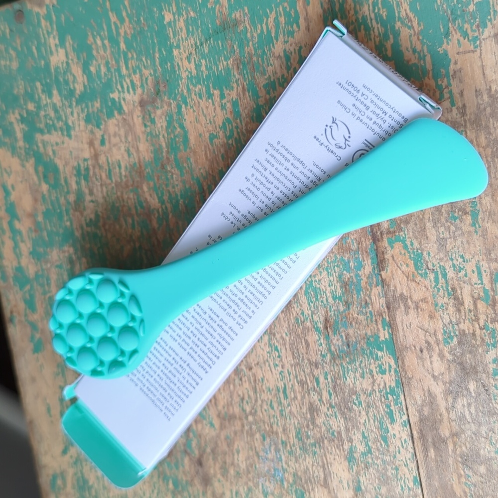 Beautycounter I BRAND NEW IN BOX Reflect Effect 3-in-1 Facial Tool